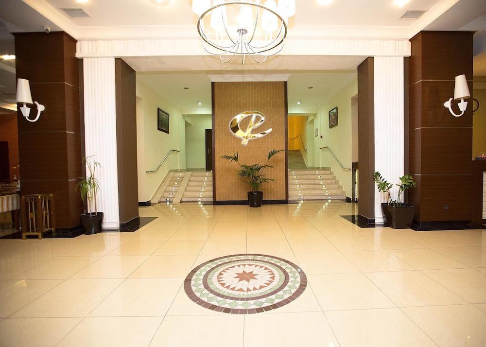 Central Park Baku Exterior photo