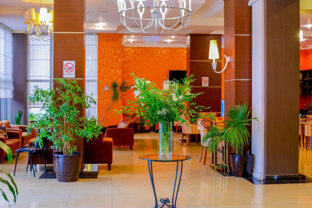 Central Park Baku Exterior photo